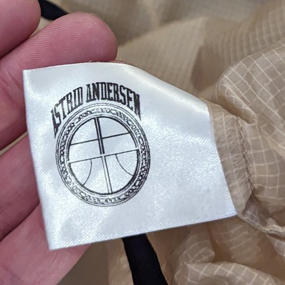 ASTRID ANDERSEN - Sheer overlay logo sport sweater - Sz L - Picture 11 of 13